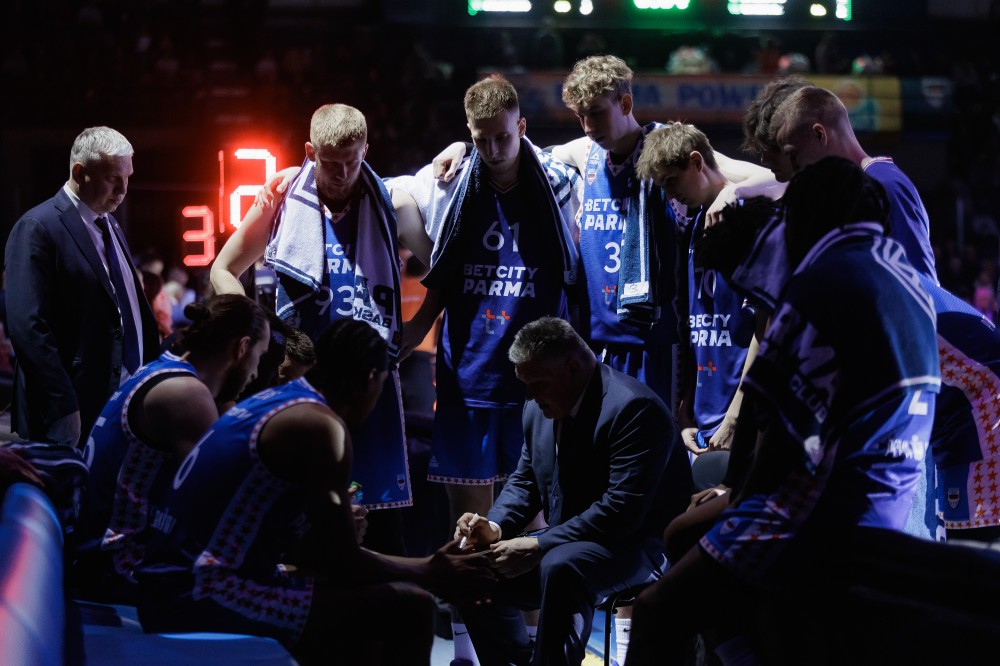 Завершаем упорный домашний матч с гостями из Москвы