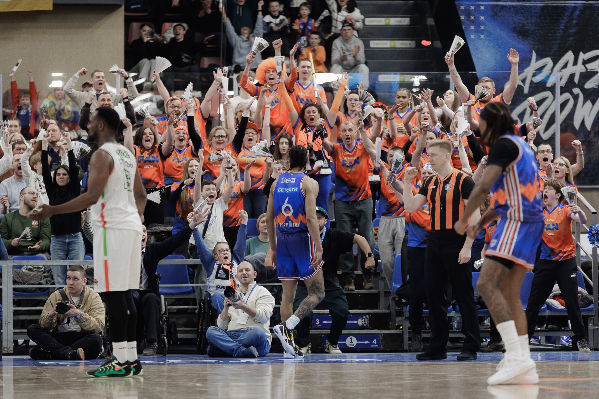  БЕТСИТИ ПАРМА - УНИКС